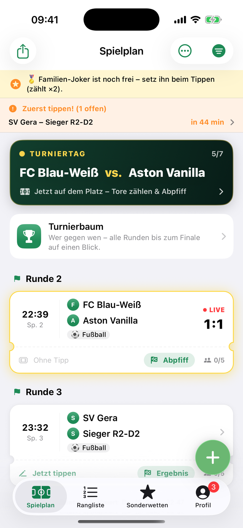 Spielplan eines Vereinsturniers mit Turniertag, Turnierbaum-Karte und laufendem Halbfinale
